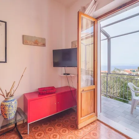 Casa Fiorella A -goelba Apartment Pomonte