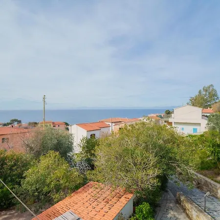 Casa Fiorella A -goelba 公寓