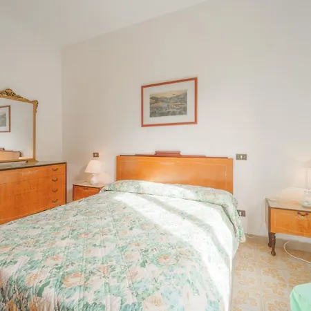 Casa Fiorella A -goelba Apartment