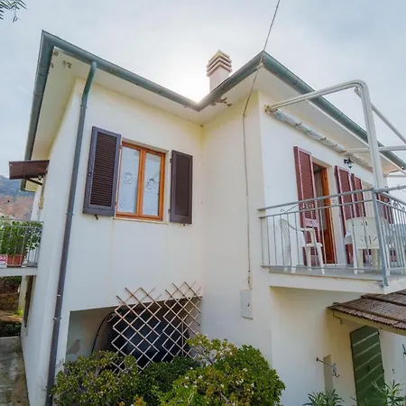 Casa Fiorella A -goelba Διαμέρισμα *