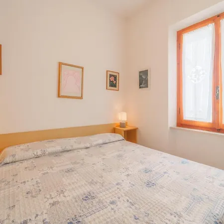 Casa Fiorella A -goelba Διαμέρισμα *