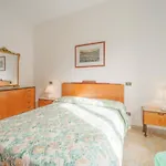 Casa Fiorella A -goelba アパート
